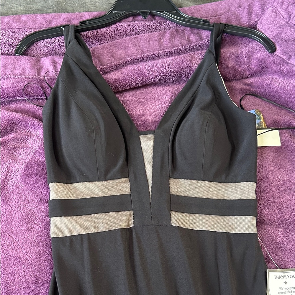 Black Sleeveless Mesh-Panel Evening Dress